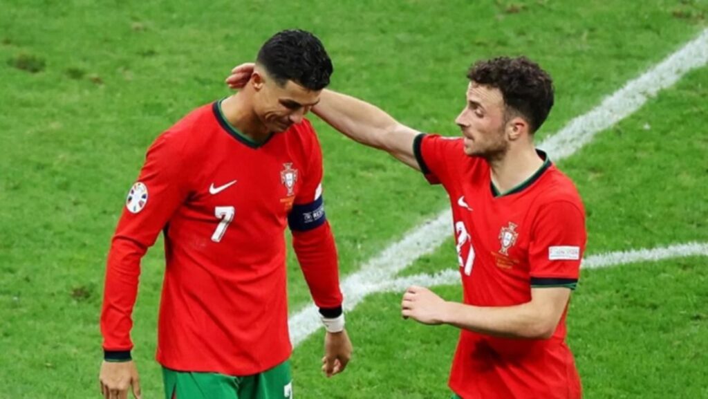Cristiano Ronaldo se manifesta após morte de Diogo Jota em acidente de carro: "Não faz sentido"