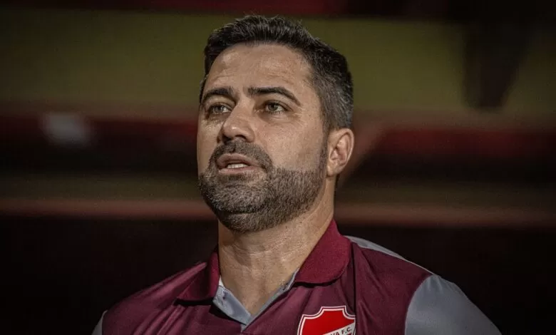 Técnico Rafael Lacerda (Foto: Roberto Corrêa/Vila Nova F.C)
